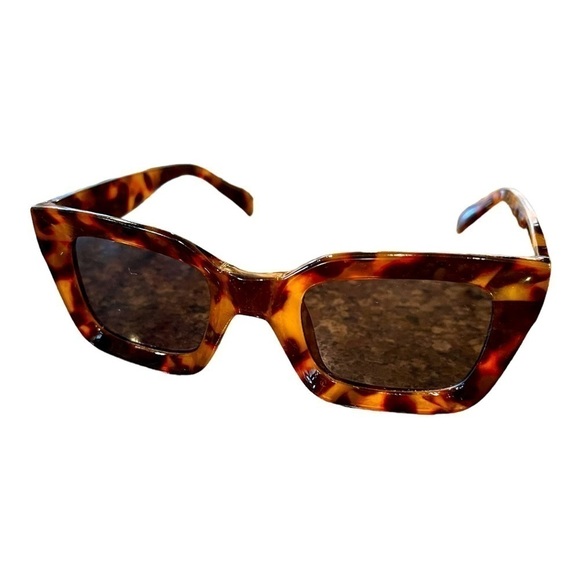ZIGI & MARAiS, BLACK GLASS CASE. TRENDY, ANIMAL PRINT SUNGLASSES. - Picture 3 of 5